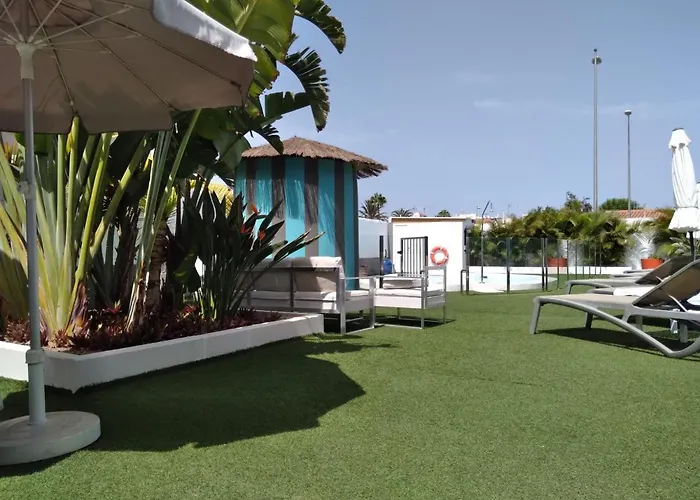 Starboys Gay - Gay Men Only Hotel Maspalomas (Gran Canaria)