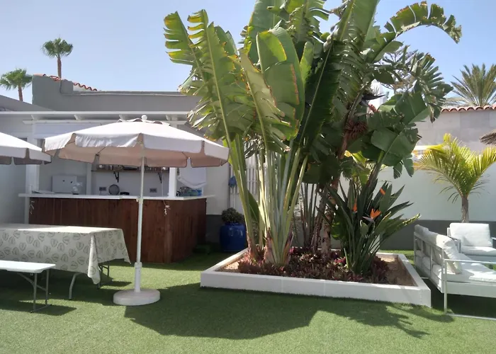 Starboys Gay - Gay Men Only Hotel Maspalomas (Gran Canaria)